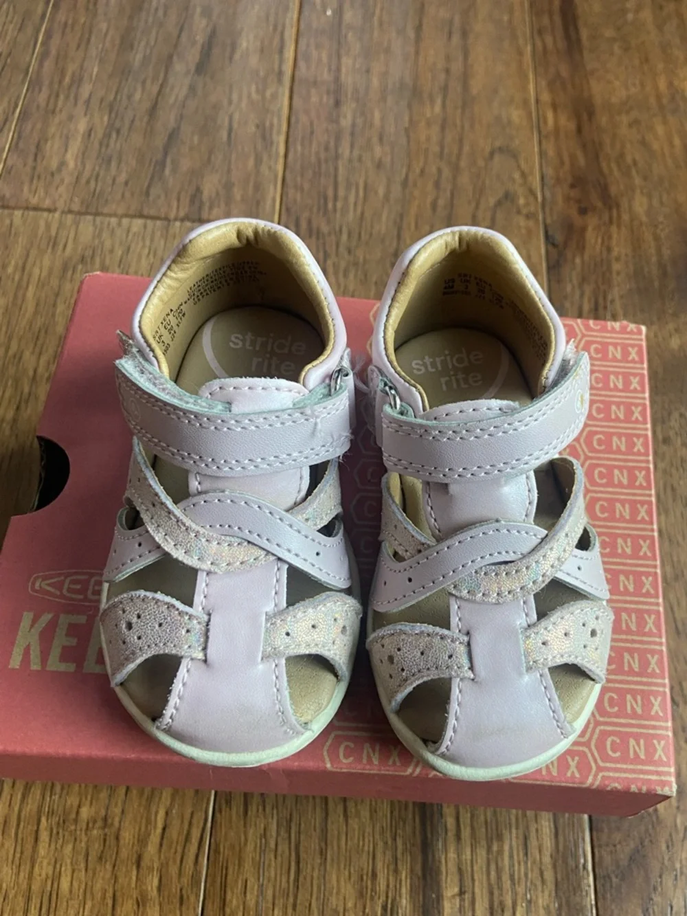 Stride Rite SRT Xena size 4 Toddler in Pink
